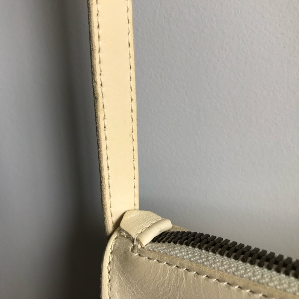 Madewell Cream Crossbody Bag - Picture 12 of 16